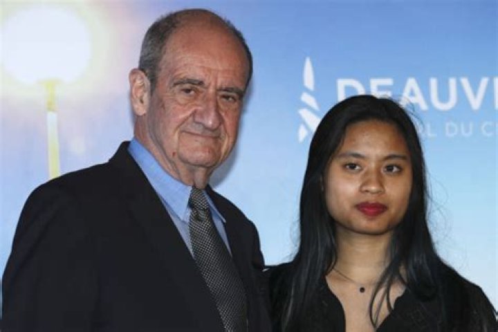 Estelle Lescure Fille De Pierre Lescure