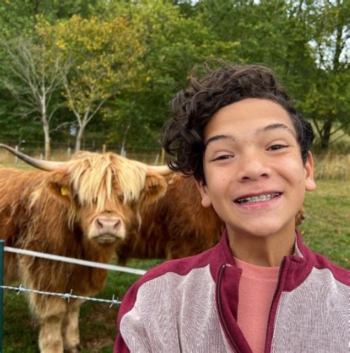 EXPLORE Matthew Bennett Wiki, Bio, Age, Height, Partner