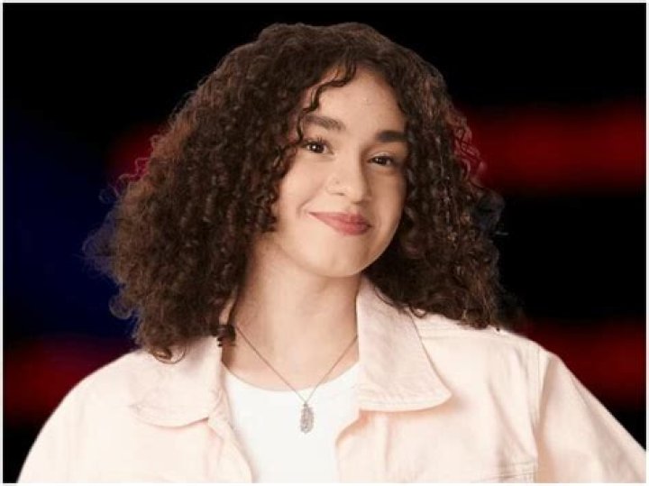 Halley Mia ‘The Voice’ Wikipedia: Age, Height, Instagram, Parents, Eye Surgery