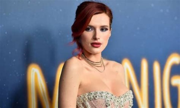 Know About Bella Thorne; Net Worth, Movie, Instagram, Age, Married